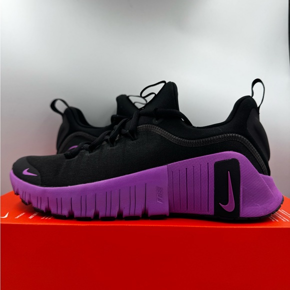 Nike Free Metcon 6 Black Vivid Purple
BRAND NEW Size 9 Women - Picture 2 of 8
